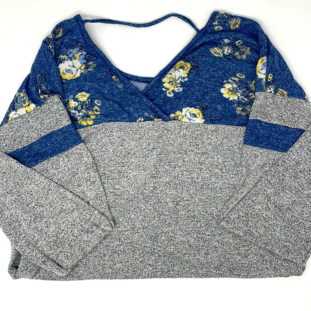 Women’s Long-sleeve Blue and Gray Shirt